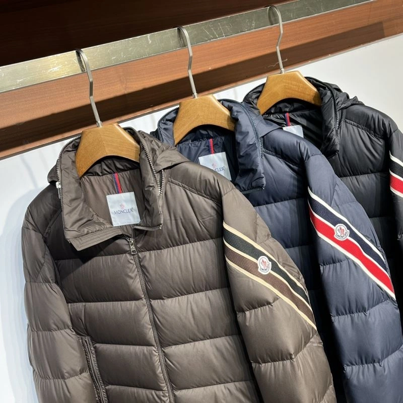 Moncler Down Jackets Tailored 145046