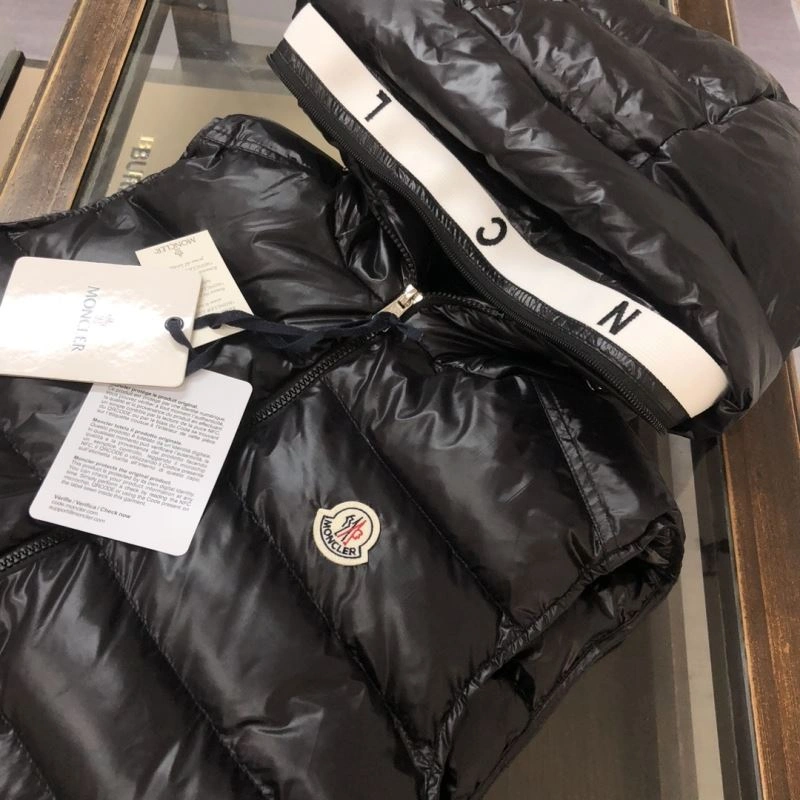 Modern Moncler Down Jackets 145045