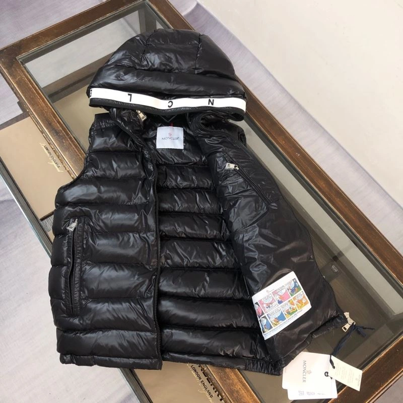 Modern Moncler Down Jackets 145045