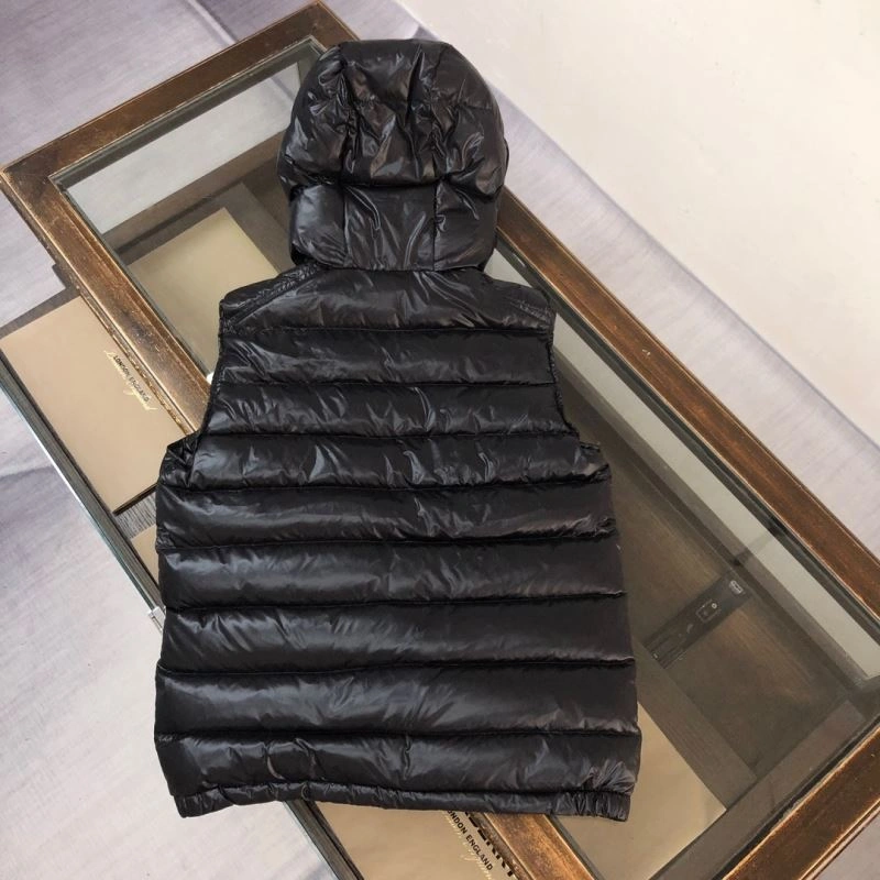 Modern Moncler Down Jackets 145045