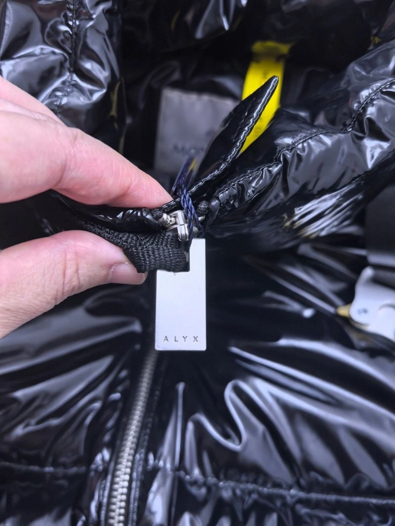 Breathable Moncler Down Jackets 145013