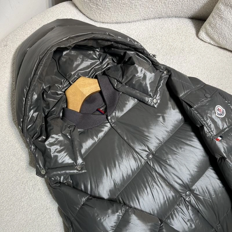 Supportive Moncler Down Jackets 145049