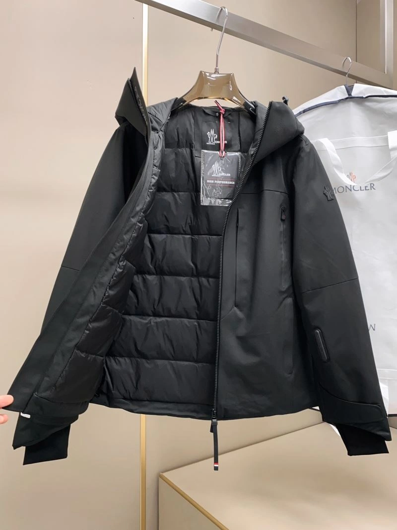 Moncler Down Jackets Versatile 144999
