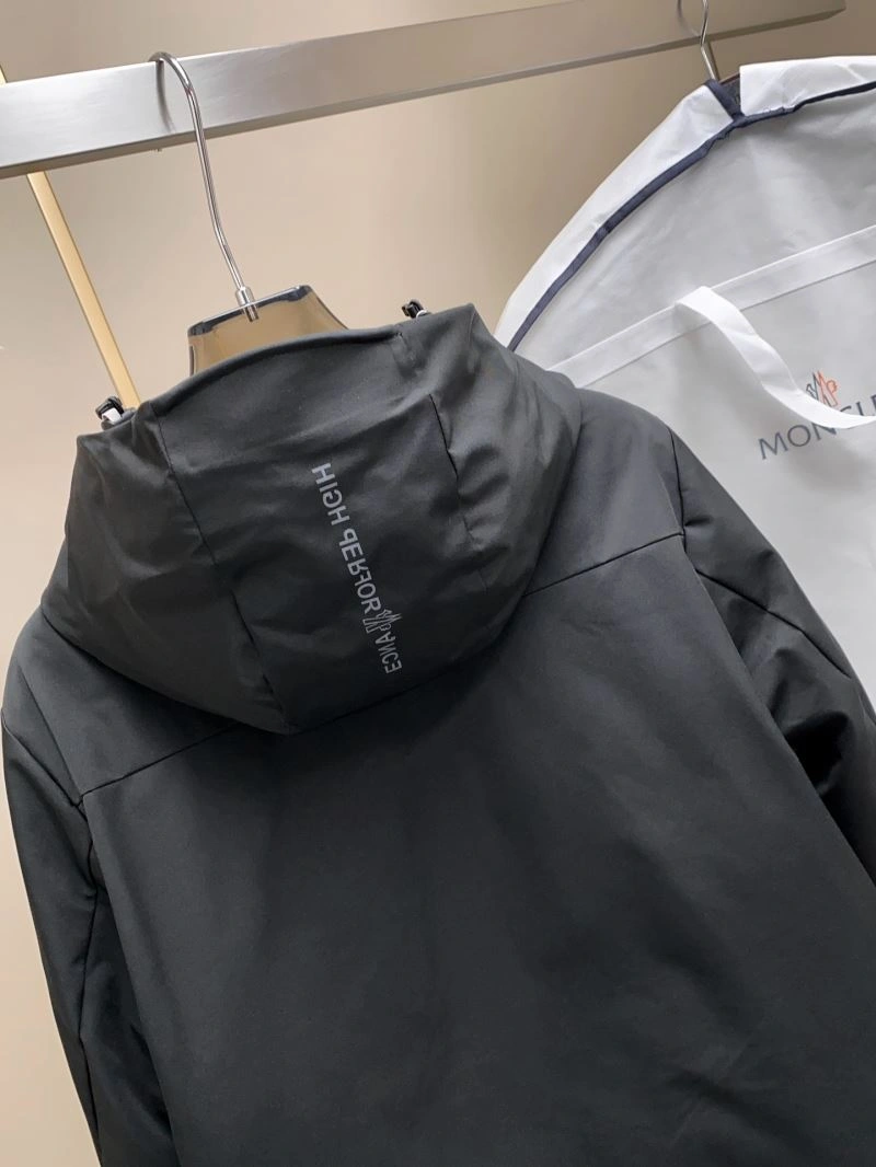 Moncler Down Jackets Versatile 144999