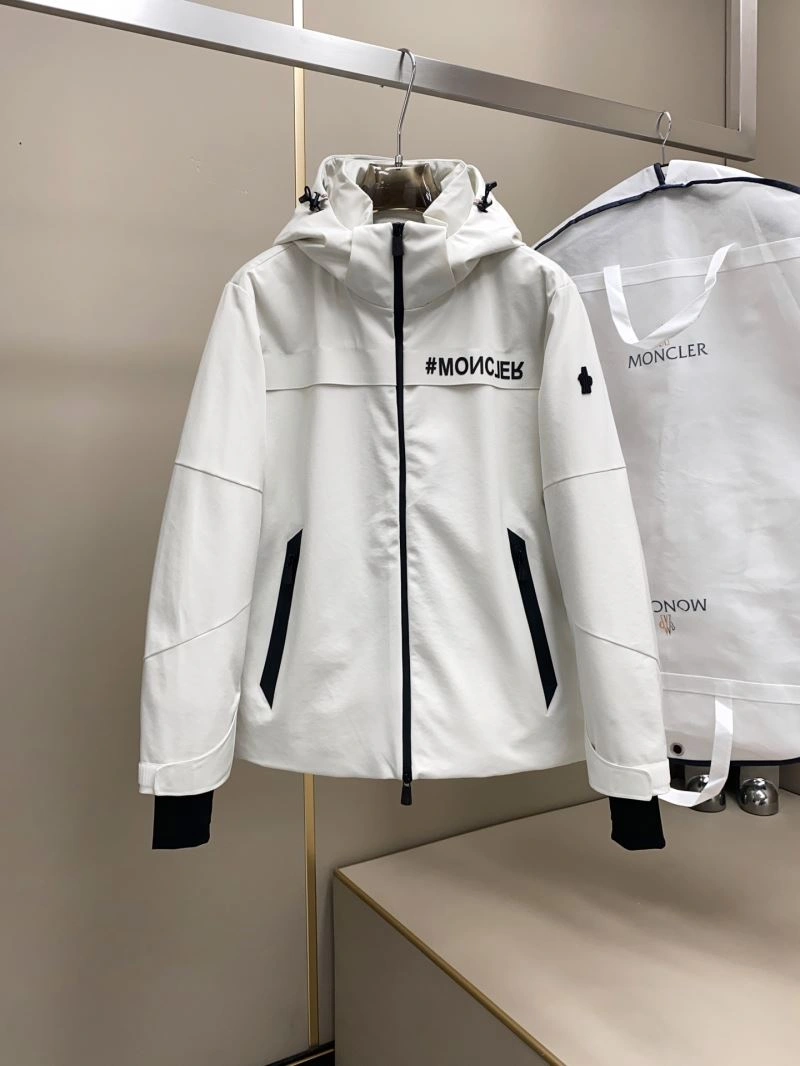 Moncler Down Jackets Durable 144991