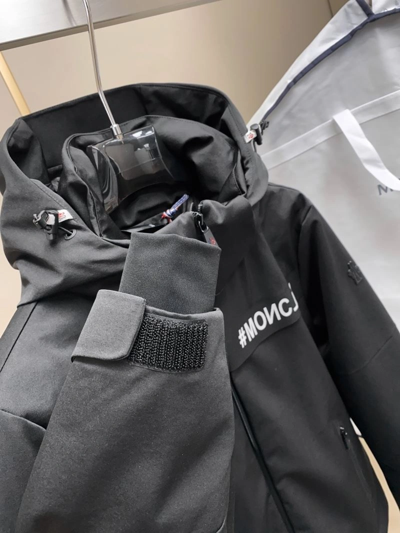 Moncler Down Jackets TechFriendly 144995
