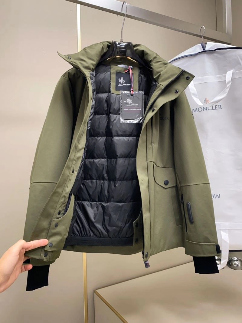 Trendsetting Moncler Down Jackets 144997