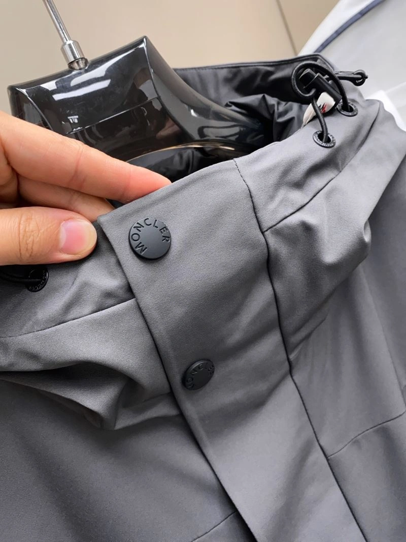 Moncler Down Jackets Refined 145002