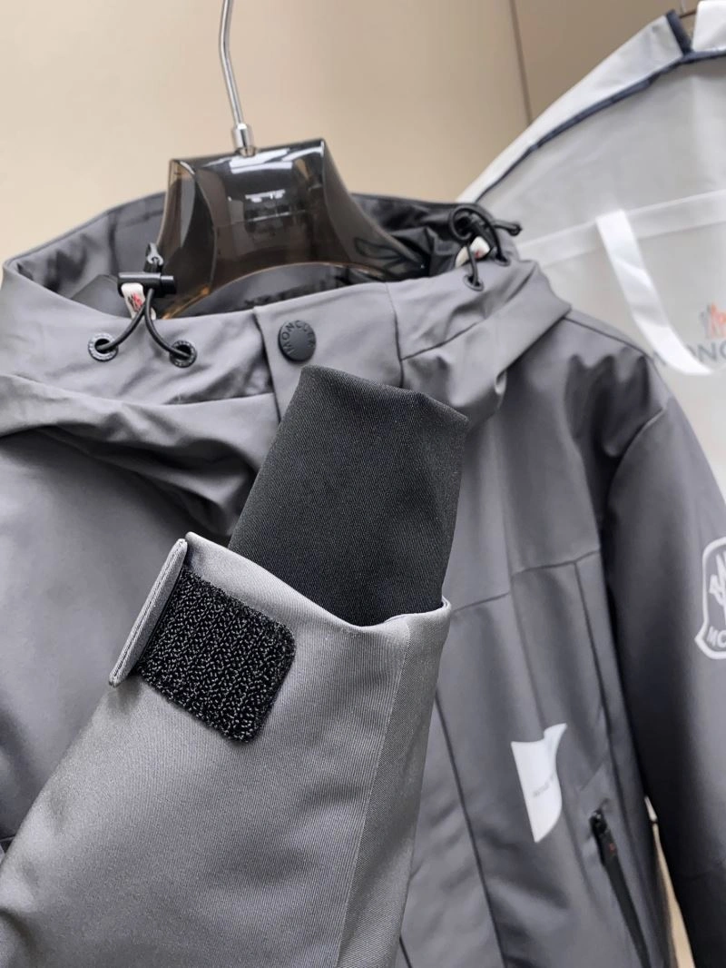 Moncler Down Jackets Refined 145002