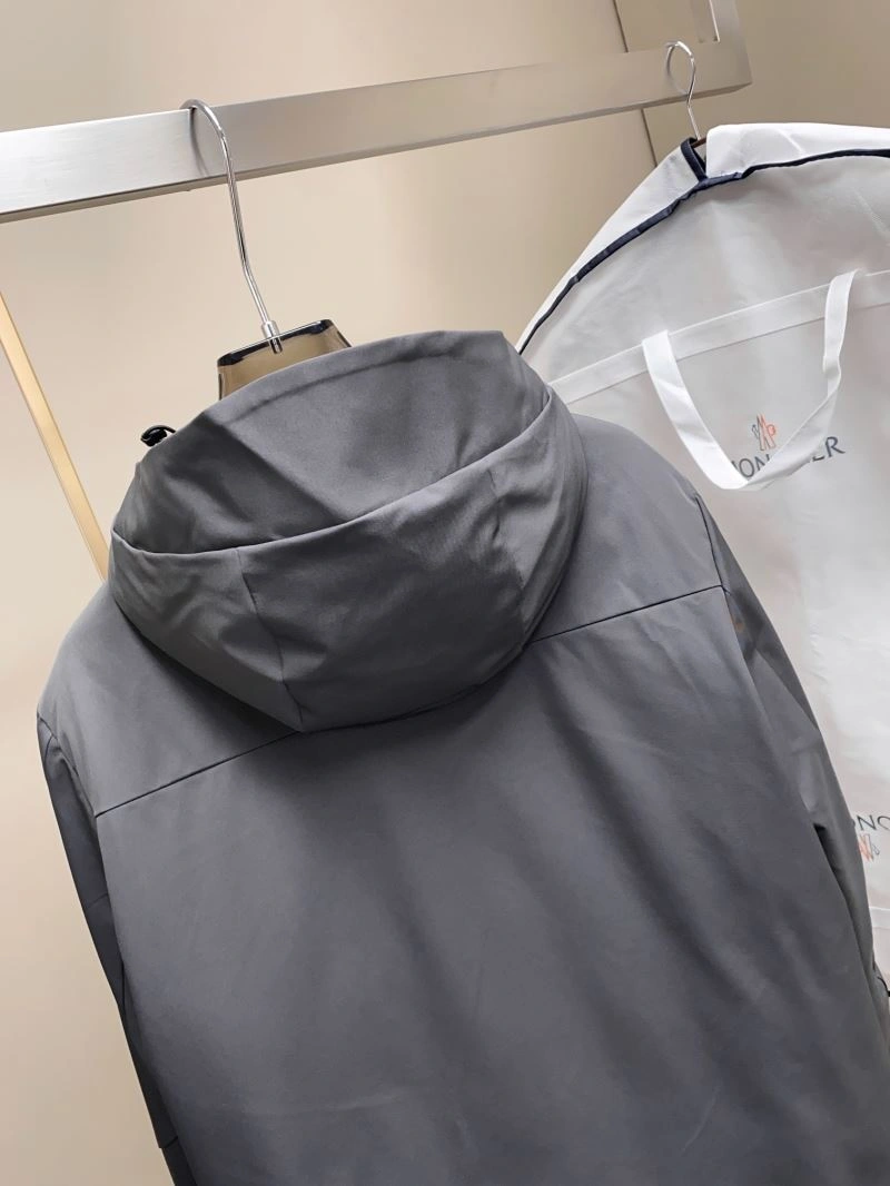 Moncler Down Jackets Refined 145002