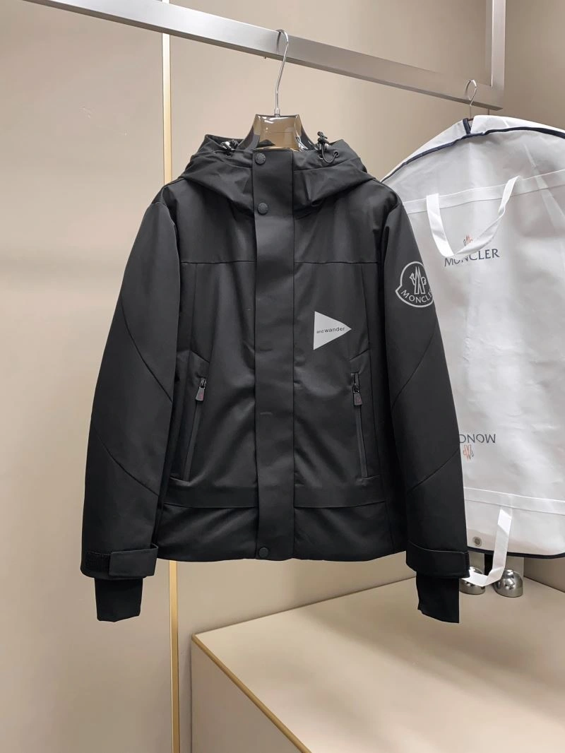 Moncler Down Jackets Practical 145001