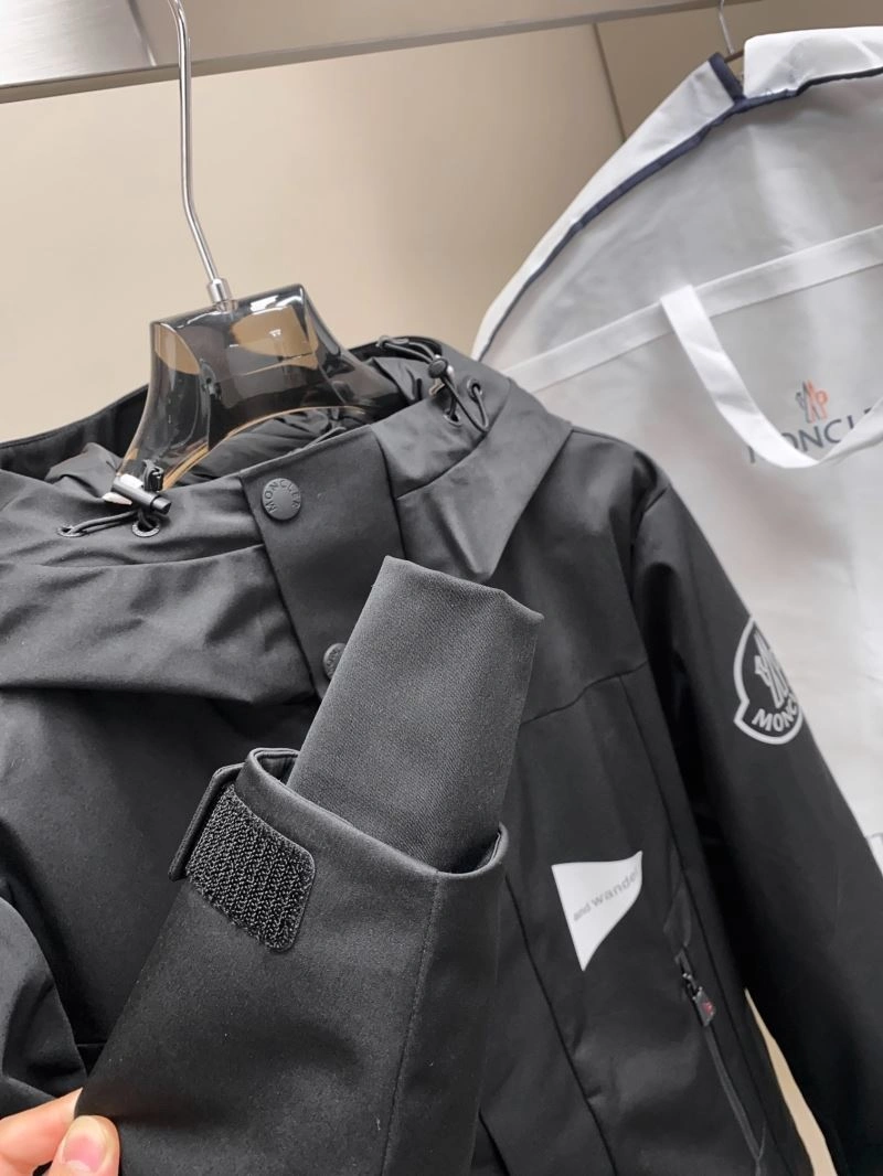 Moncler Down Jackets Practical 145001