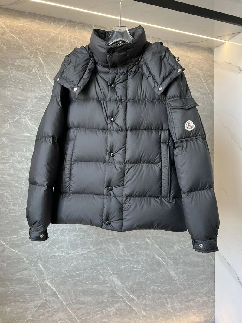 Moncler Down Jackets ComfortFit 144985