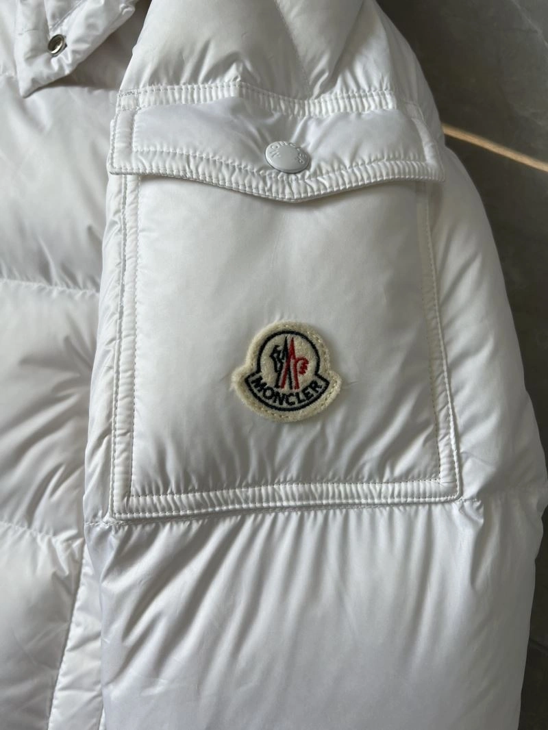 Premium Moncler Down Jackets 144982