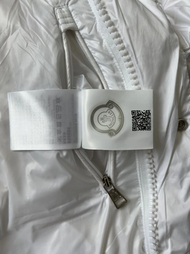 Premium Moncler Down Jackets 144982