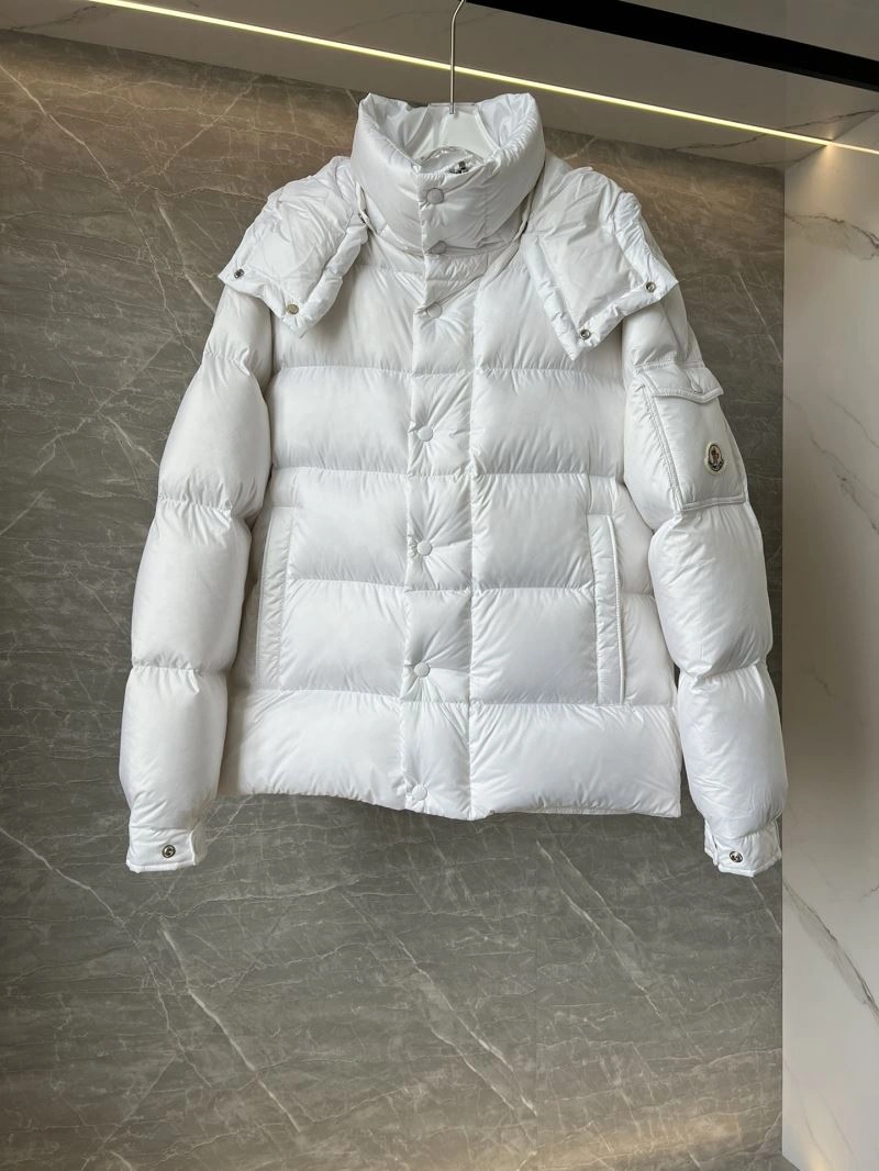 Moncler Down Jackets EasyMatch 144983