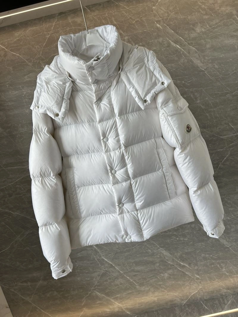 Moncler Down Jackets EasyMatch 144983