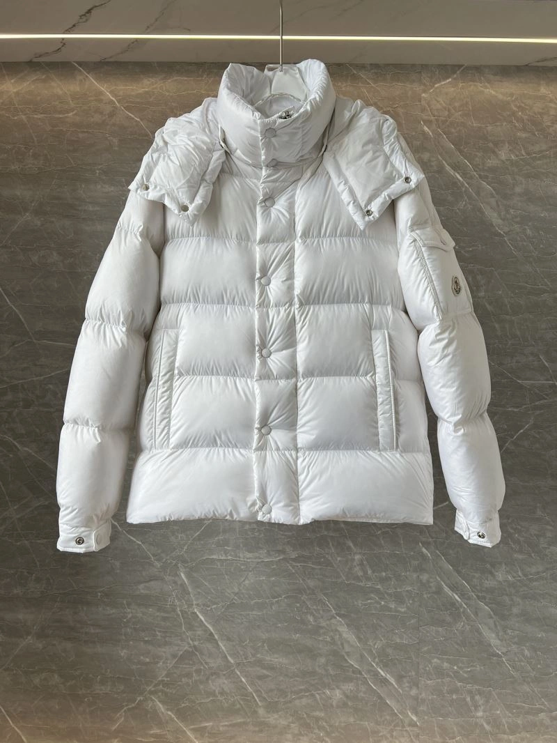 Moncler Down Jackets EasyMatch 144983