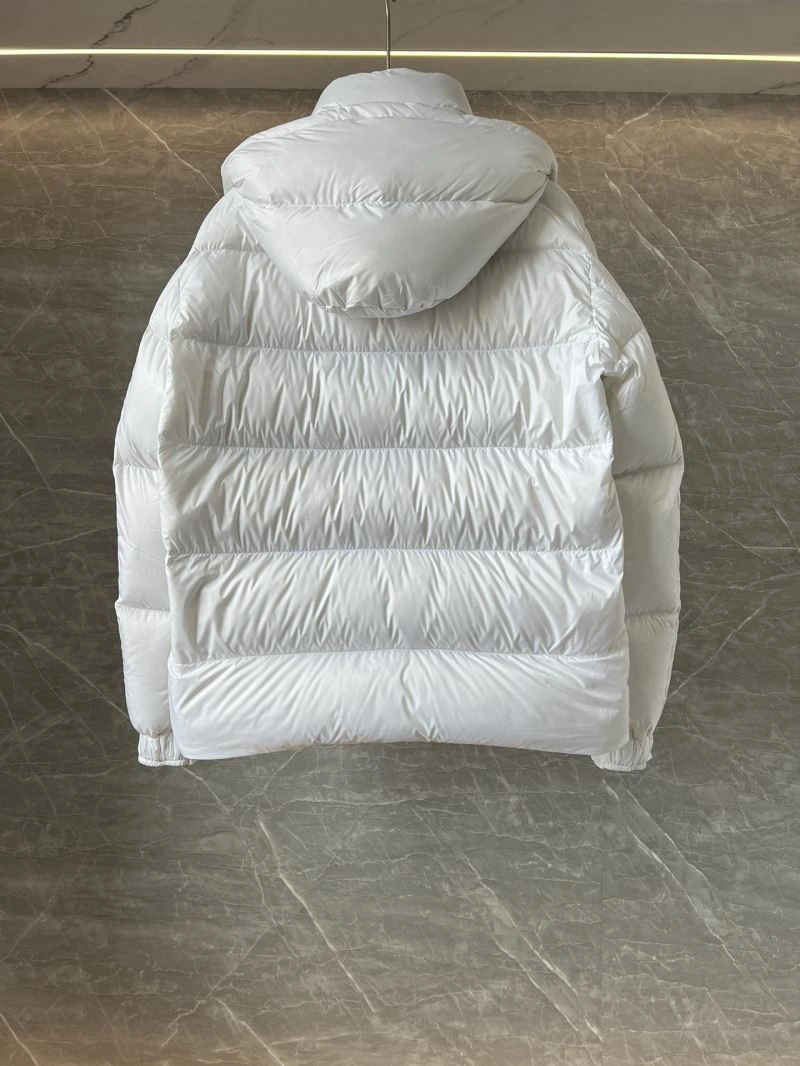 Moncler Down Jackets EasyMatch 144983