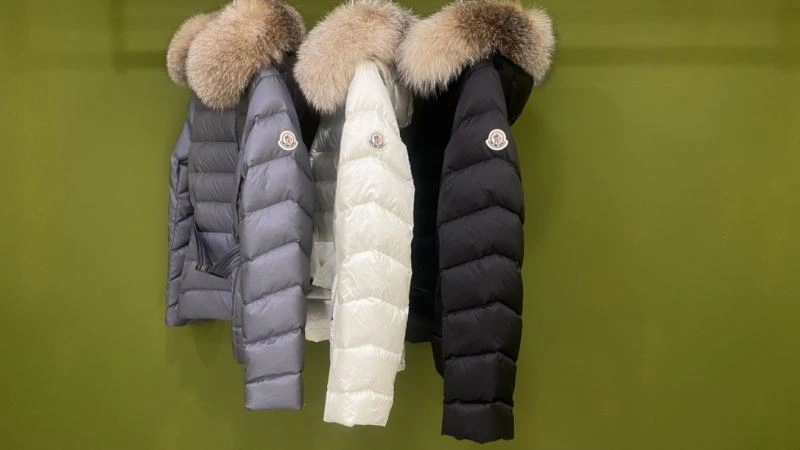 Trendsetting Moncler Down Jackets 144980