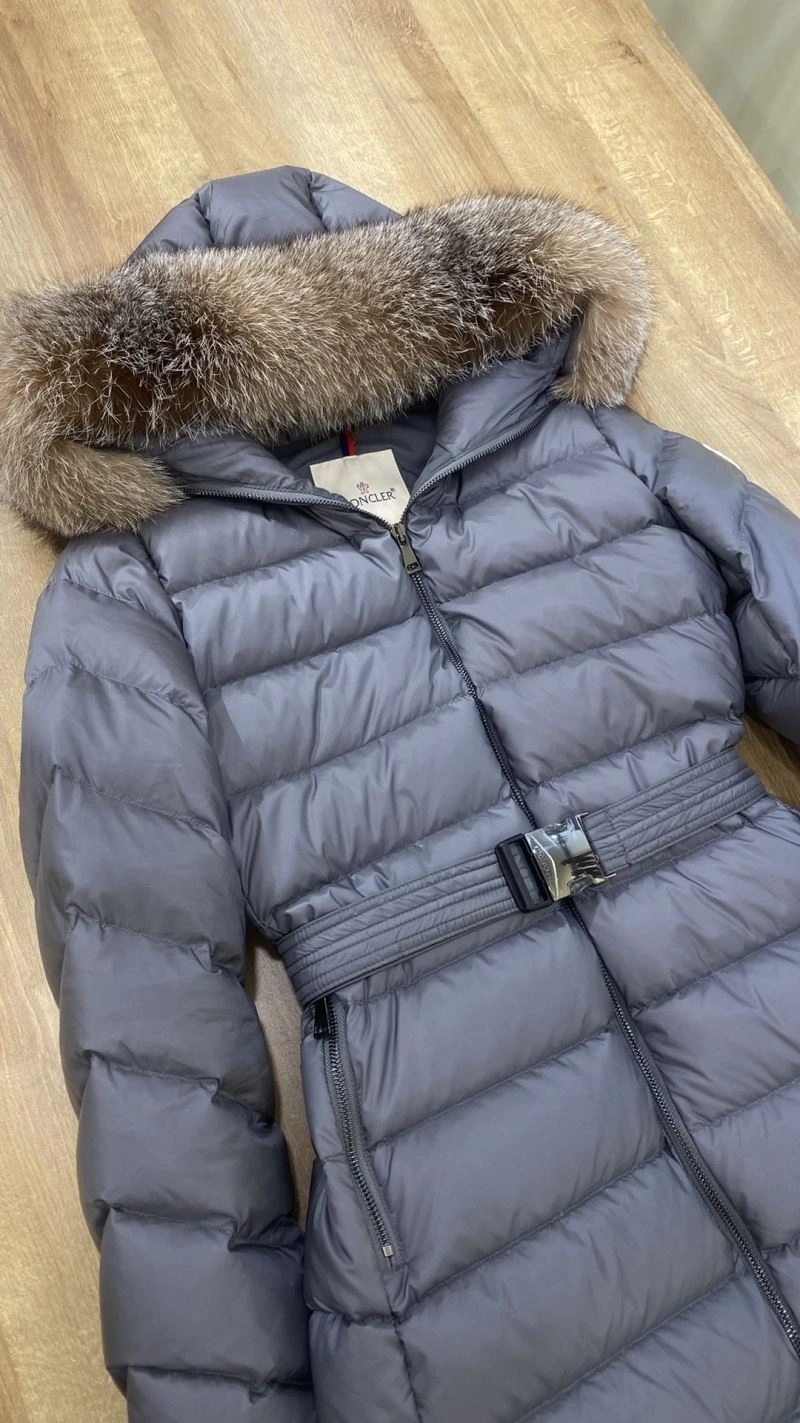 Moncler Down Jackets Vibrant 144972