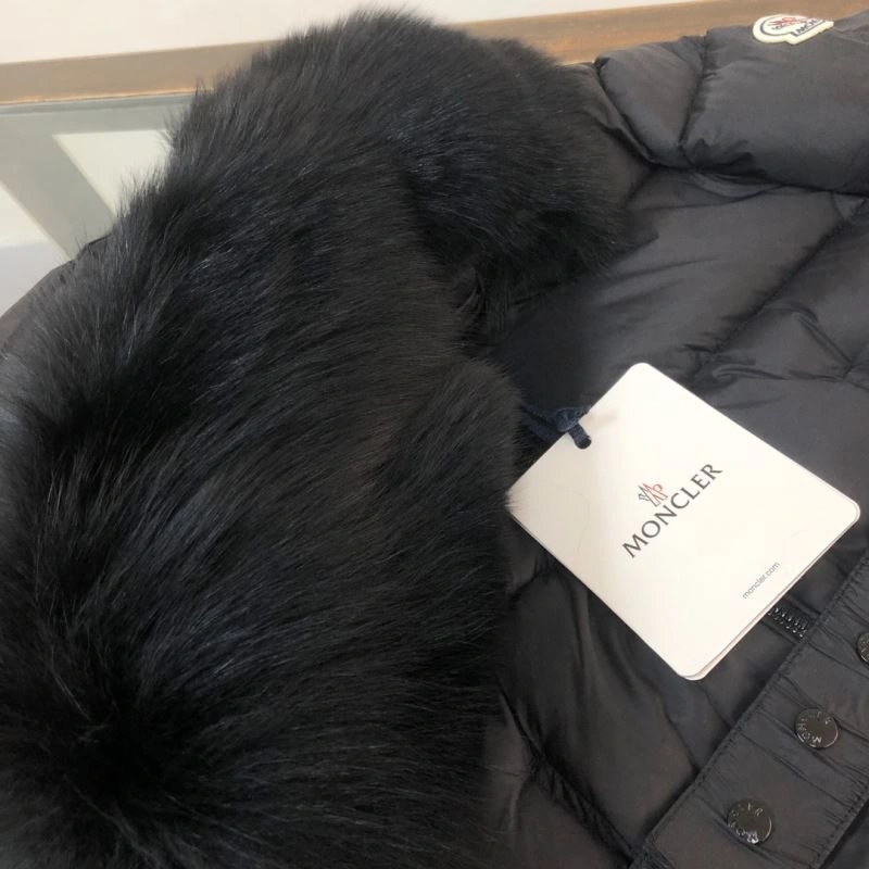 ModernLook Moncler Down Jackets 144971