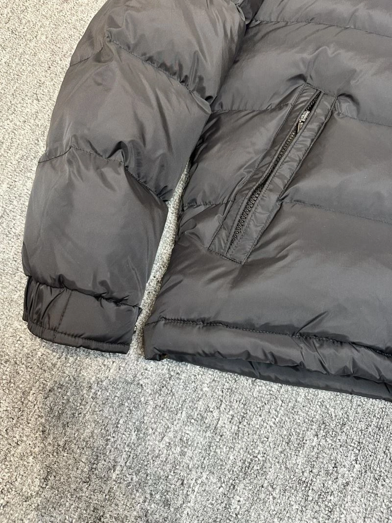 TechFriendly Moncler Down Jackets 144961