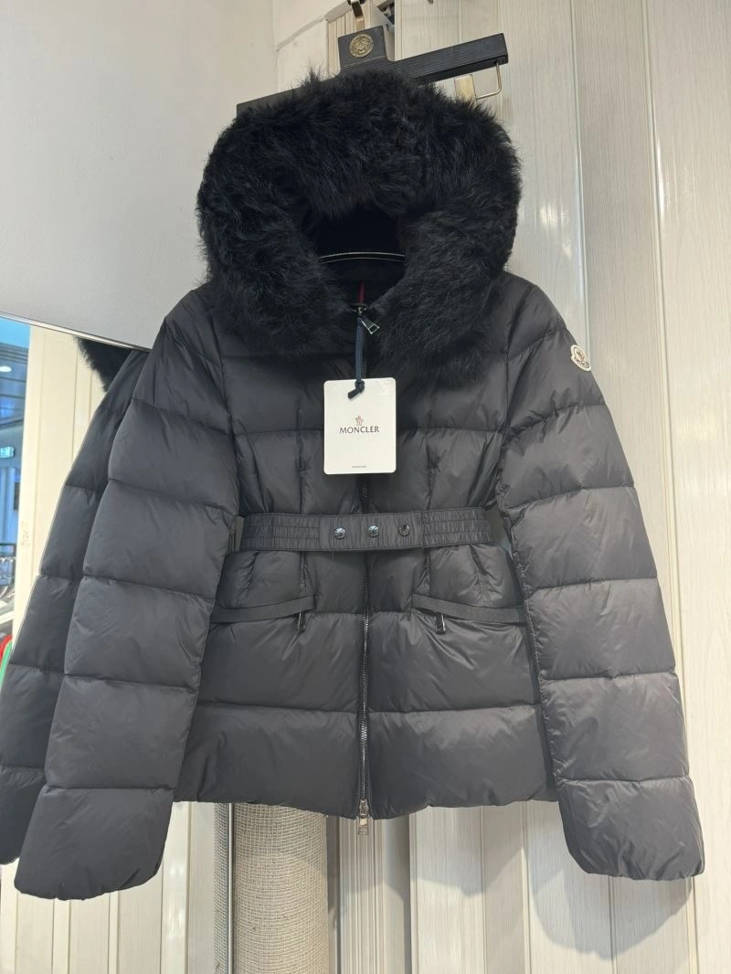 Moncler Down Jackets Durable 144954