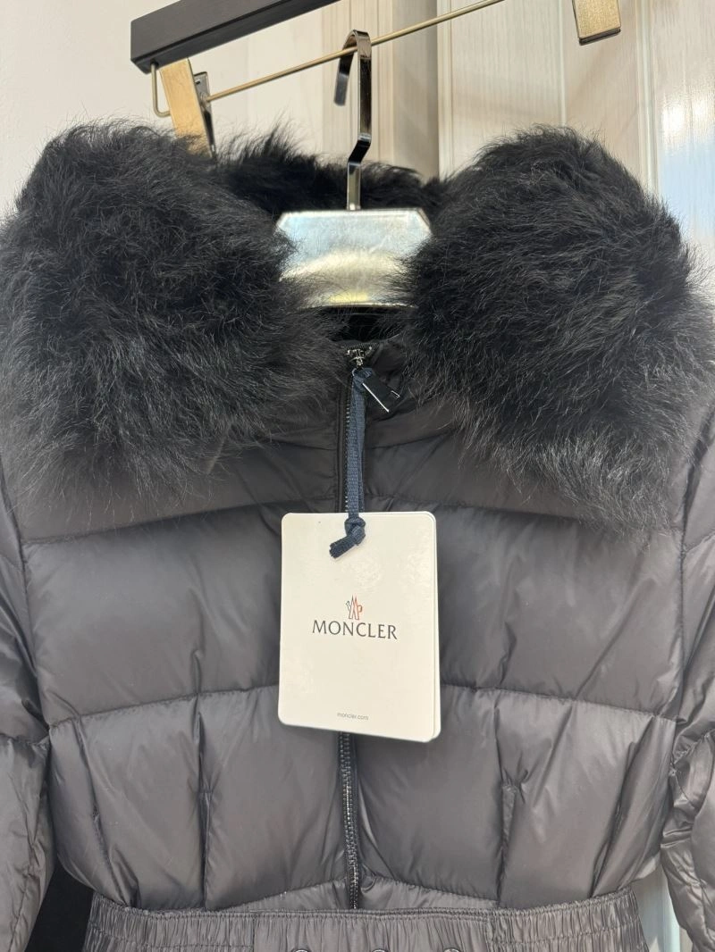 Moncler Down Jackets Durable 144954