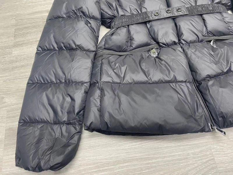 FashionForward Moncler Down Jackets 144951