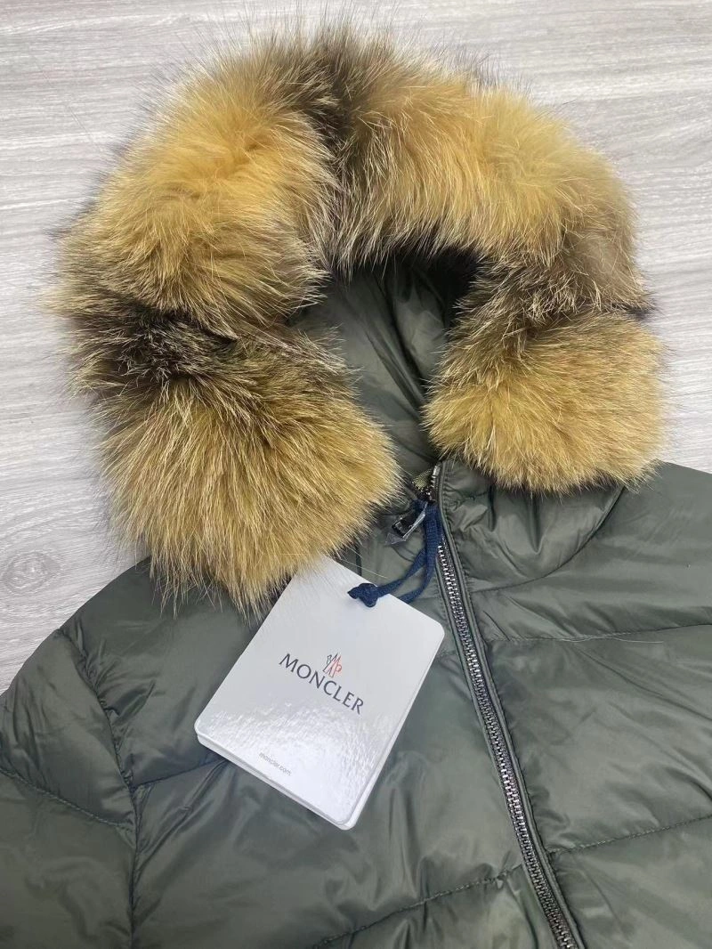 Moncler Down Jackets Breathable 144953