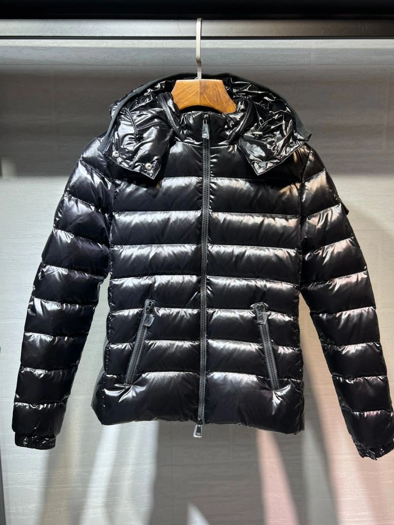 EyeCatching Moncler Down Jackets 144956