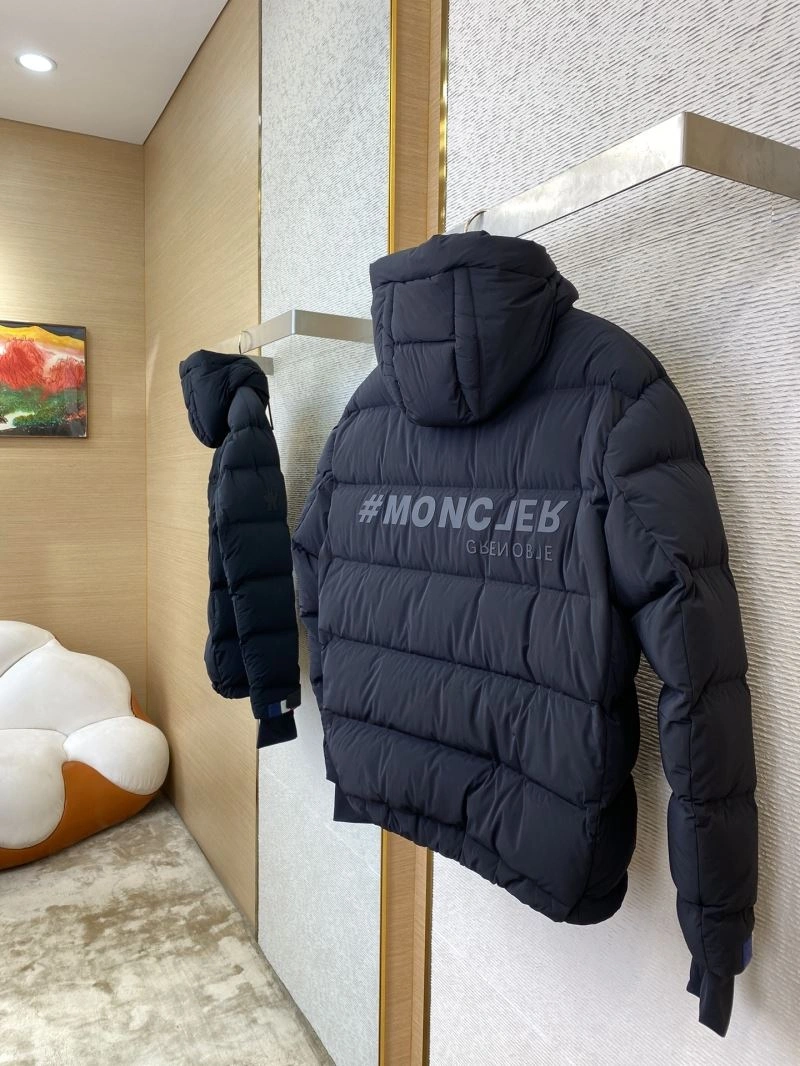 Moncler Down Jackets Supportive 144962