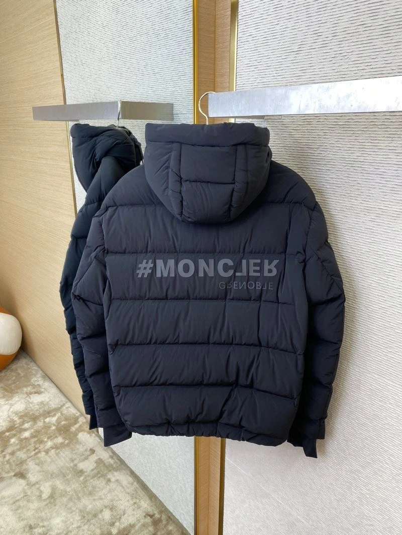 Moncler Down Jackets Supportive 144962