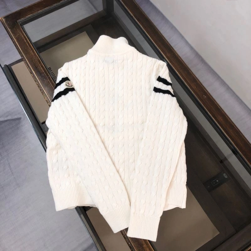 Moncler Down Jackets Chic 144959