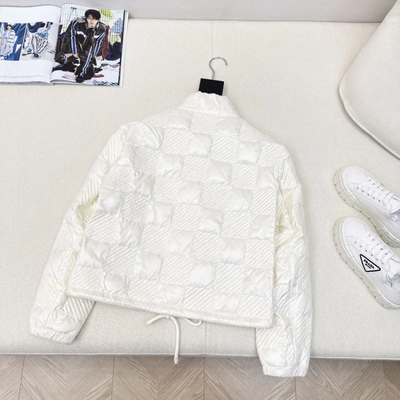 Moncler Down Jackets Sophisticated 144935
