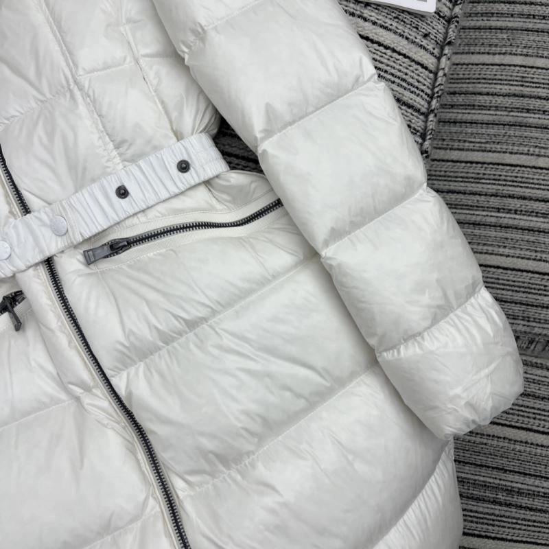 Moncler Down Jackets Sophisticated 144928