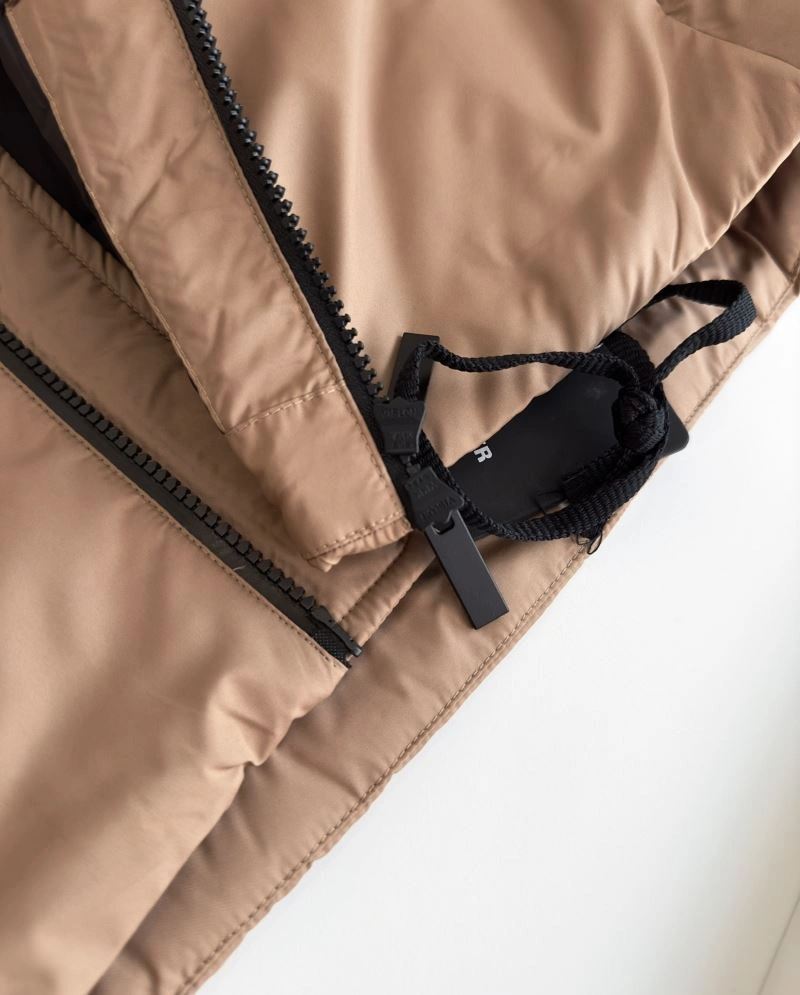 Moncler Down Jackets SoftTouch 144922