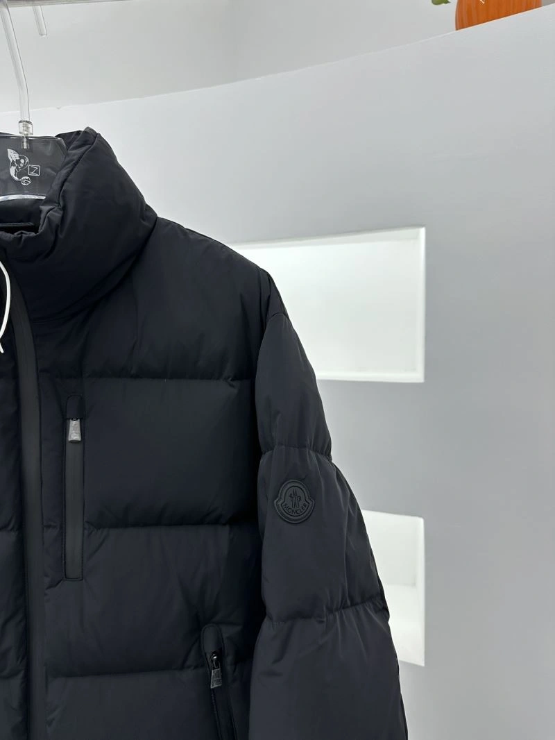 Moncler Down Jackets Durable 144912
