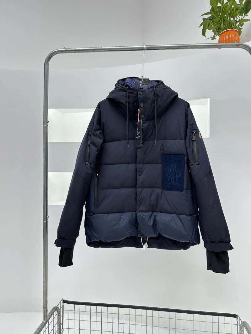 Moncler Down Jackets Fashionable 144908