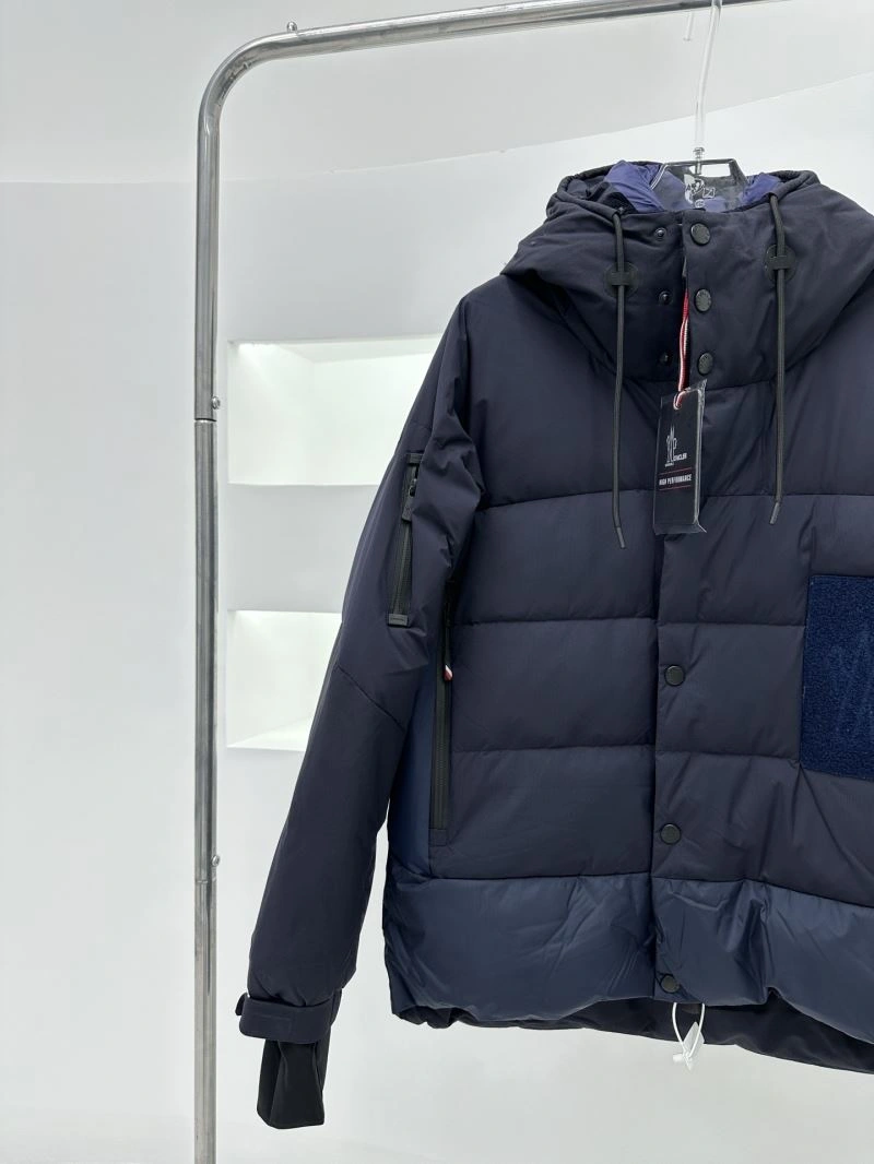 Moncler Down Jackets Fashionable 144908