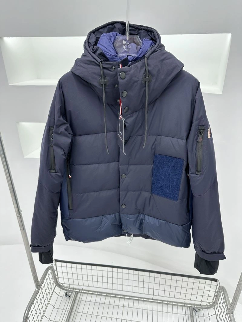 Moncler Down Jackets Fashionable 144908