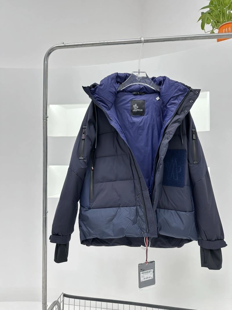 Moncler Down Jackets Fashionable 144908