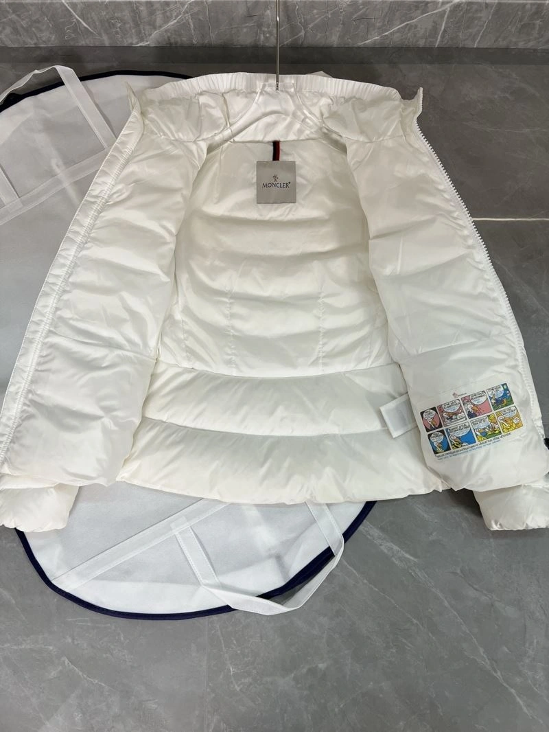 Durable Moncler Down Jackets 144911