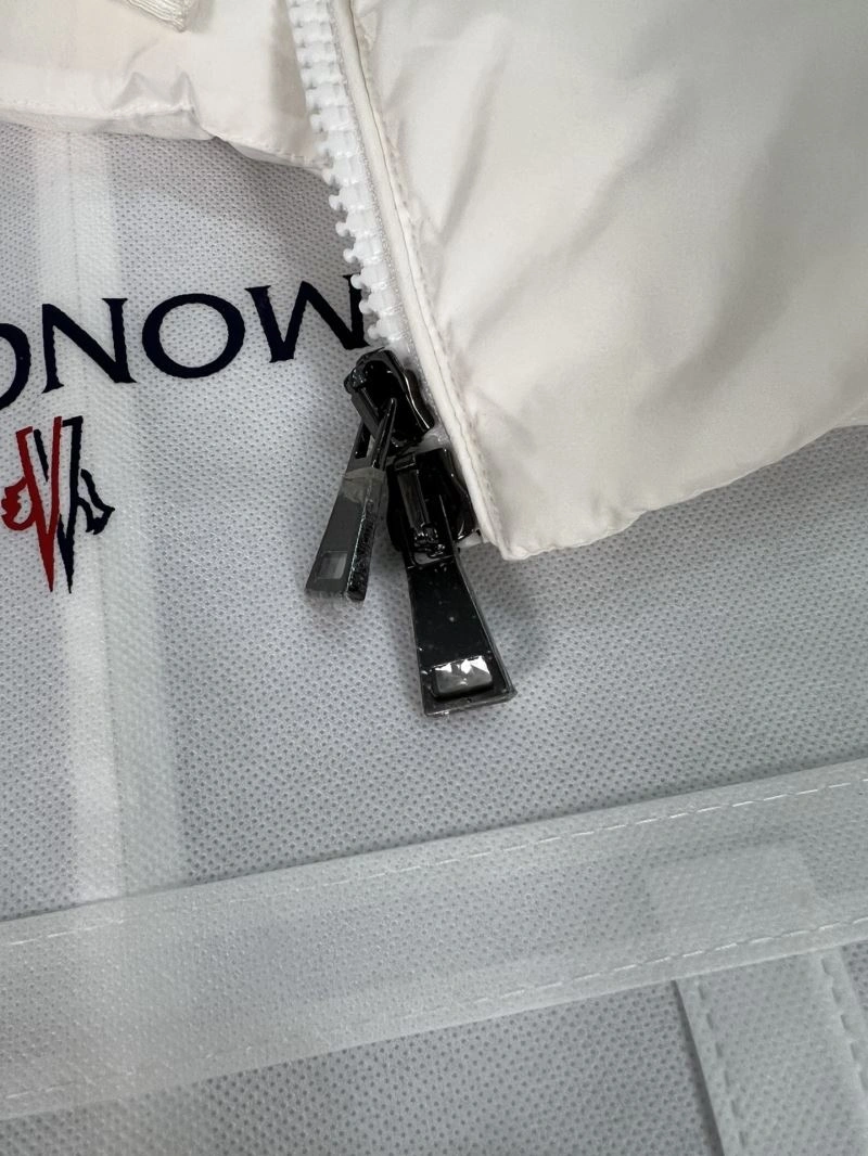 Durable Moncler Down Jackets 144911