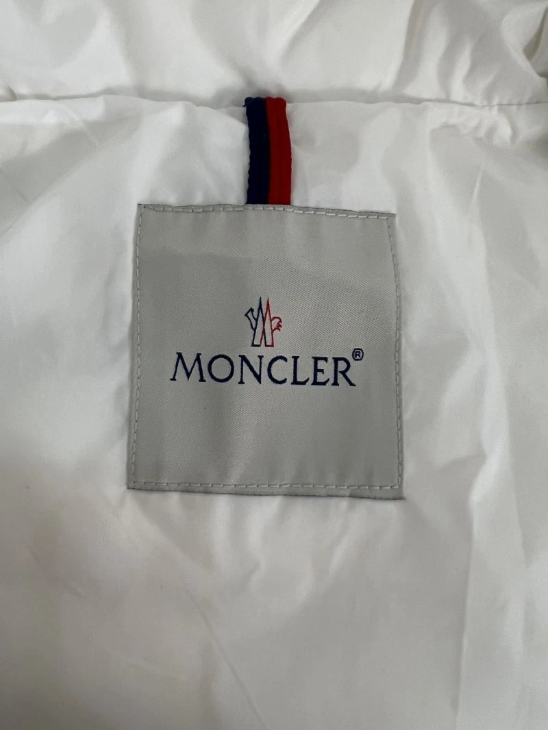 Durable Moncler Down Jackets 144911
