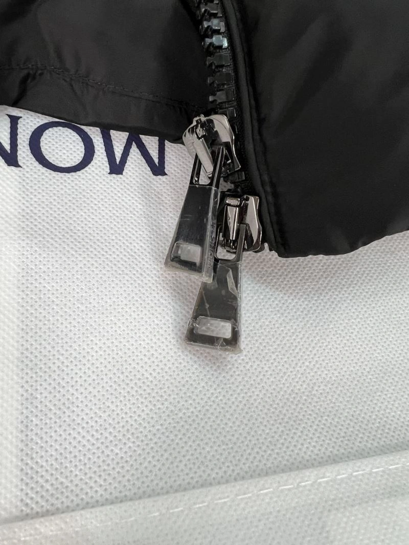 Moncler Down Jackets WaterResistant 144904
