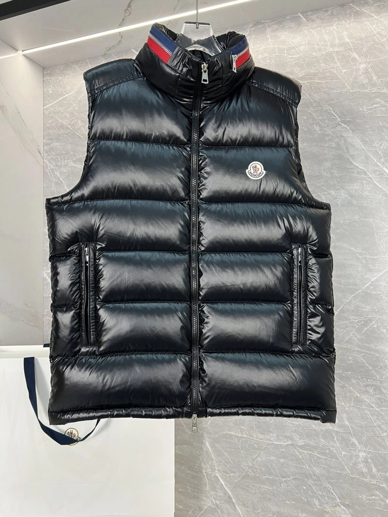 Moncler Down Jackets WellDesigned 144903