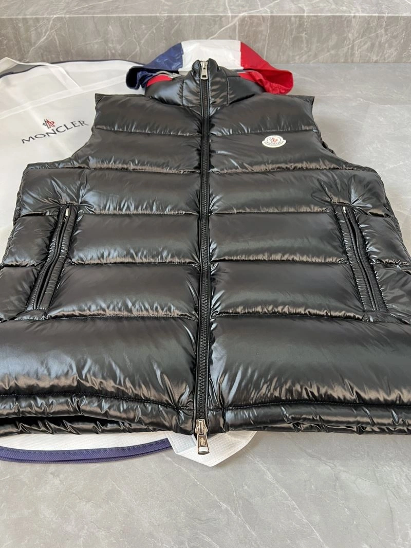 OdorResistant Moncler Down Jackets 144898