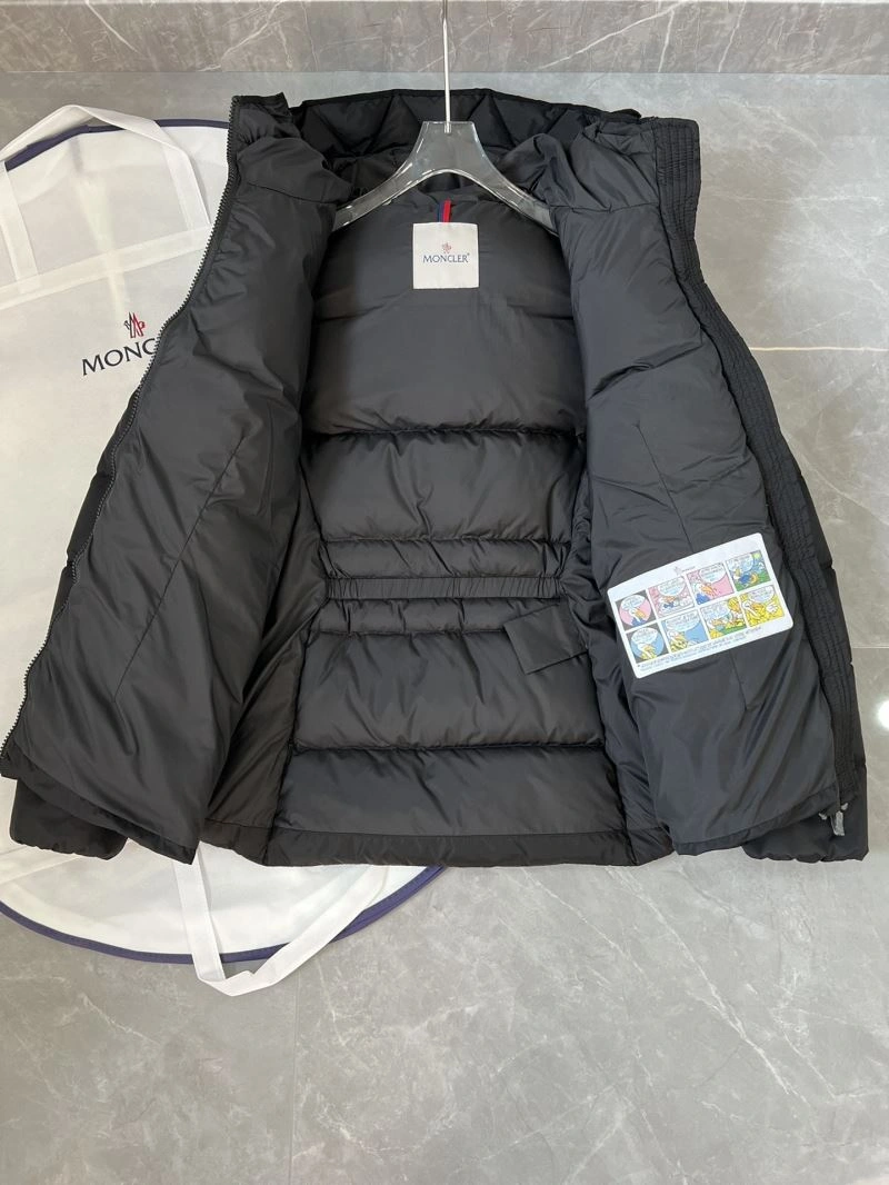 FashionForward Moncler Down Jackets 144902